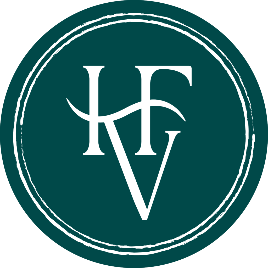 Submark logo of Hidden View Farm.